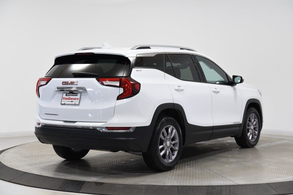 2023 GMC Terrain SLT Akron