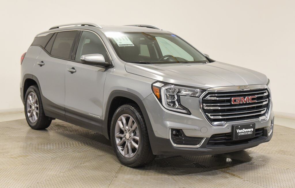 2023 GMC Terrain SLT Akron
