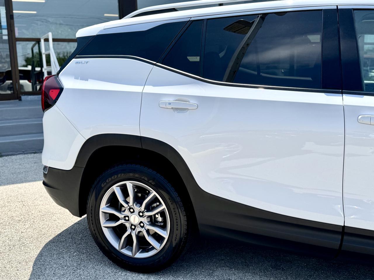 2023 GMC Terrain SLT Elmhurst IL