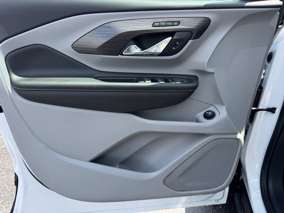 2023 GMC Terrain SLT Sport Utility 4D