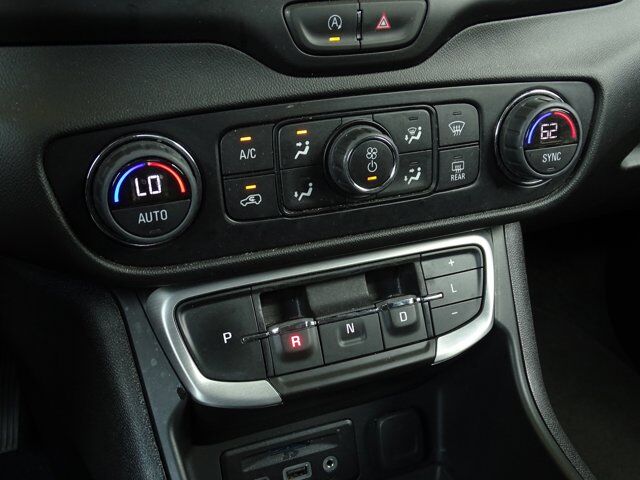 2023 GMC Terrain SLT Wilson NC