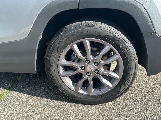 2023 GMC Terrain SLT Worcester MA