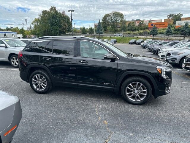2023 GMC Terrain SLT Worcester MA
