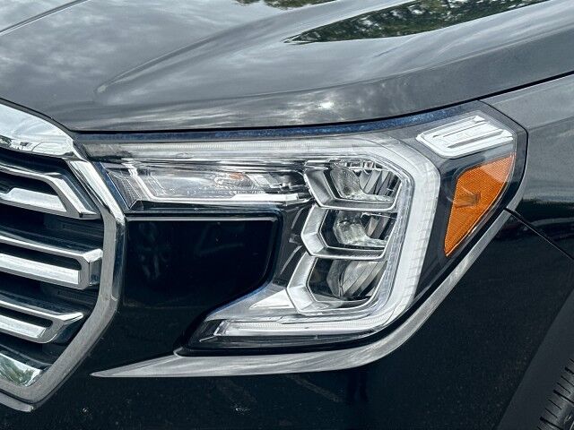 2023 GMC Terrain SLT Worcester MA