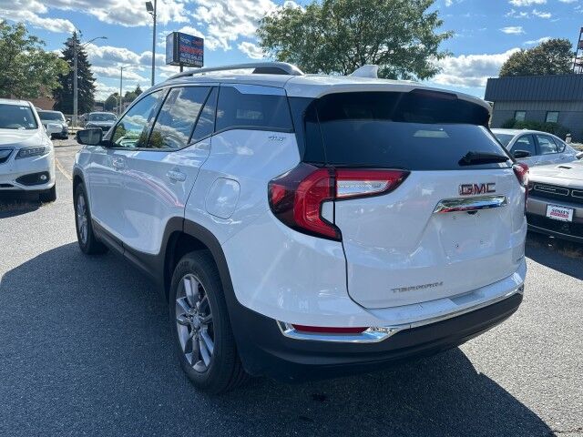 2023 GMC Terrain SLT Worcester MA
