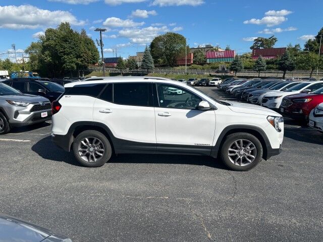 2023 GMC Terrain SLT Worcester MA