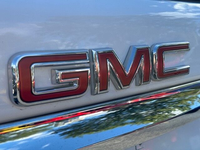 2023 GMC Terrain SLT Worcester MA