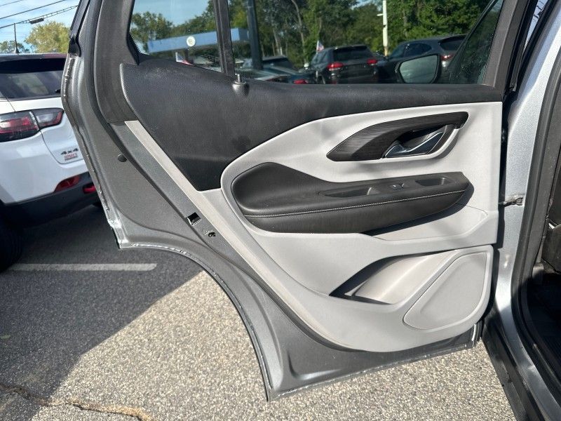 2023 GMC Terrain SLT Worcester MA