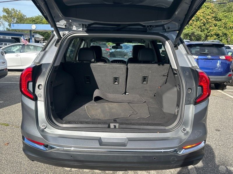 2023 GMC Terrain SLT Worcester MA