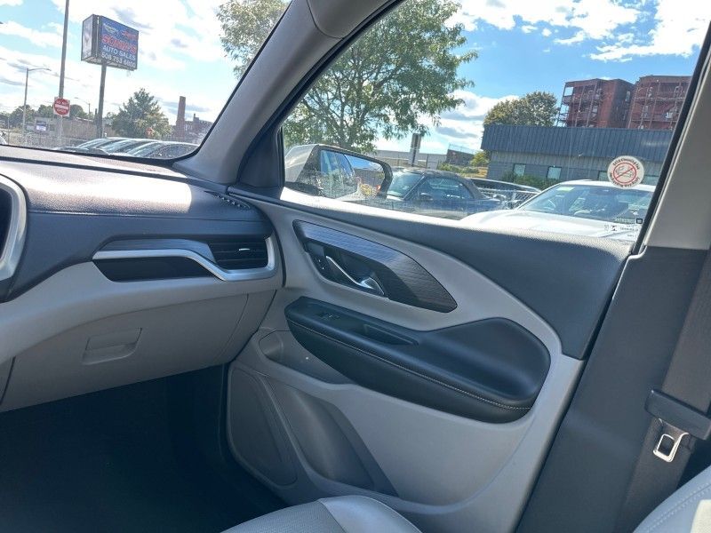 2023 GMC Terrain SLT Worcester MA