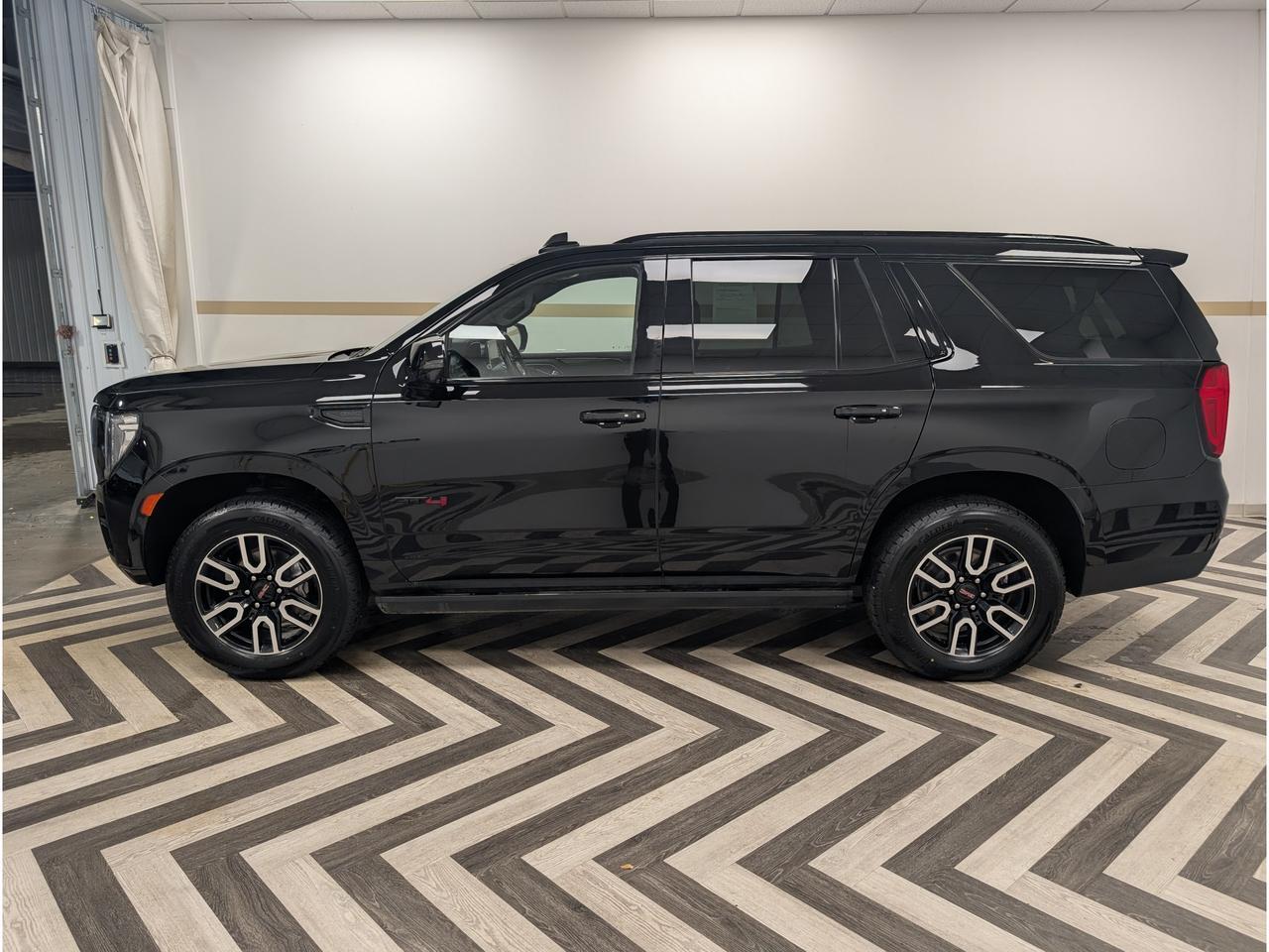 2023 GMC Yukon AT4 Gasoline