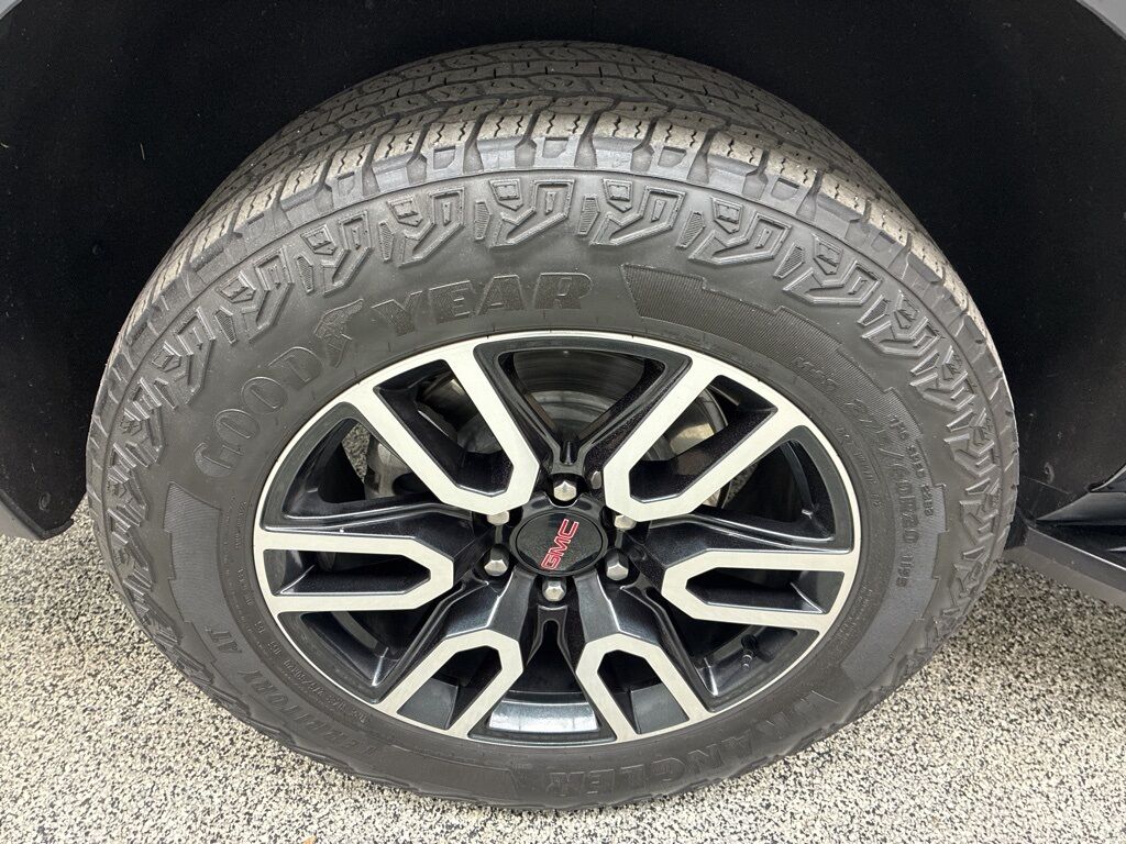 2023 GMC Yukon AT4 Loveland CO