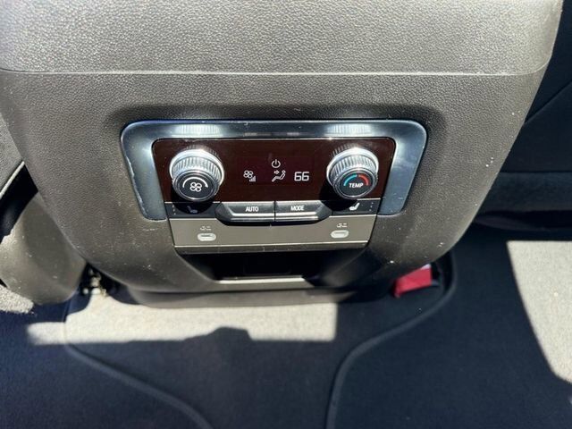 2023 GMC Yukon AT4 Farmington MO