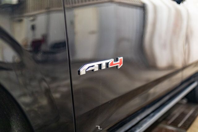 2023 GMC Yukon AWD AT4 Leather Roof Nav BCam Red Deer AB