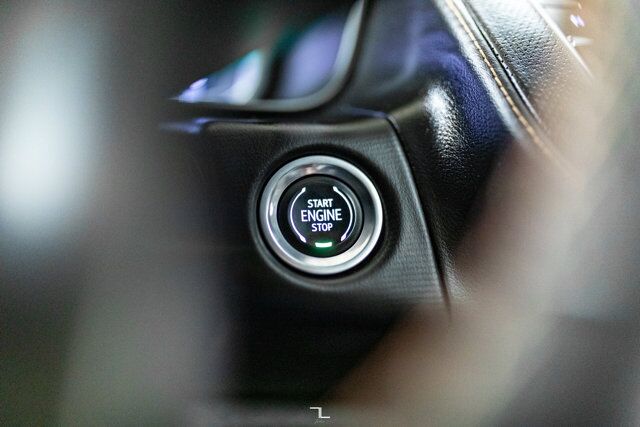 2023 GMC Yukon AWD AT4 Leather Roof Nav BCam Red Deer AB