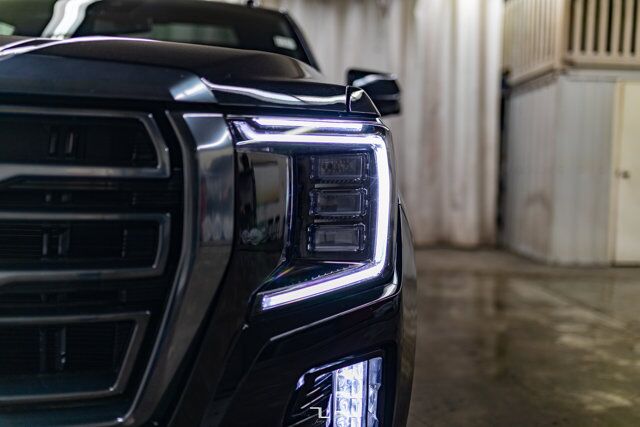 2023 GMC Yukon AWD AT4 Leather Roof Nav BCam Red Deer AB