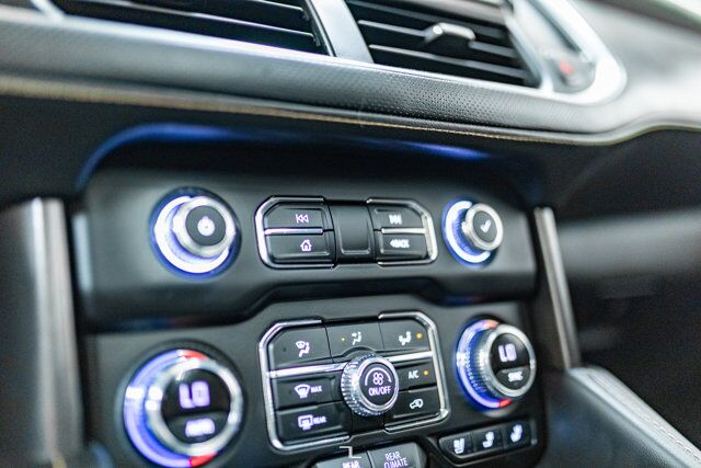 2023 GMC Yukon AWD AT4 Leather Roof Nav BCam Red Deer AB