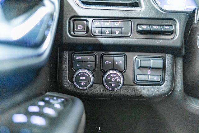 2023 GMC Yukon AWD AT4 Leather Roof Nav BCam Red Deer AB