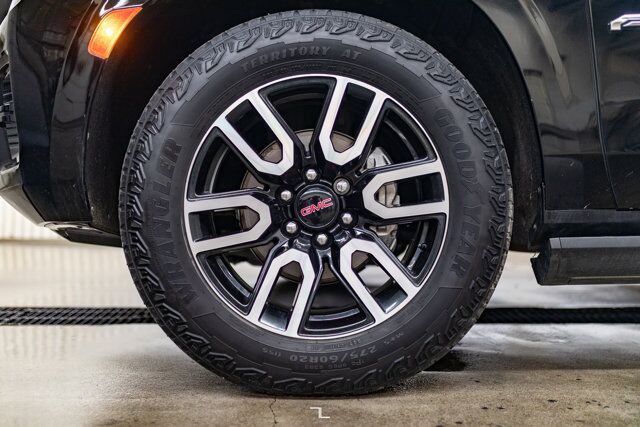 2023 GMC Yukon AWD AT4 Leather Roof Nav BCam Red Deer AB