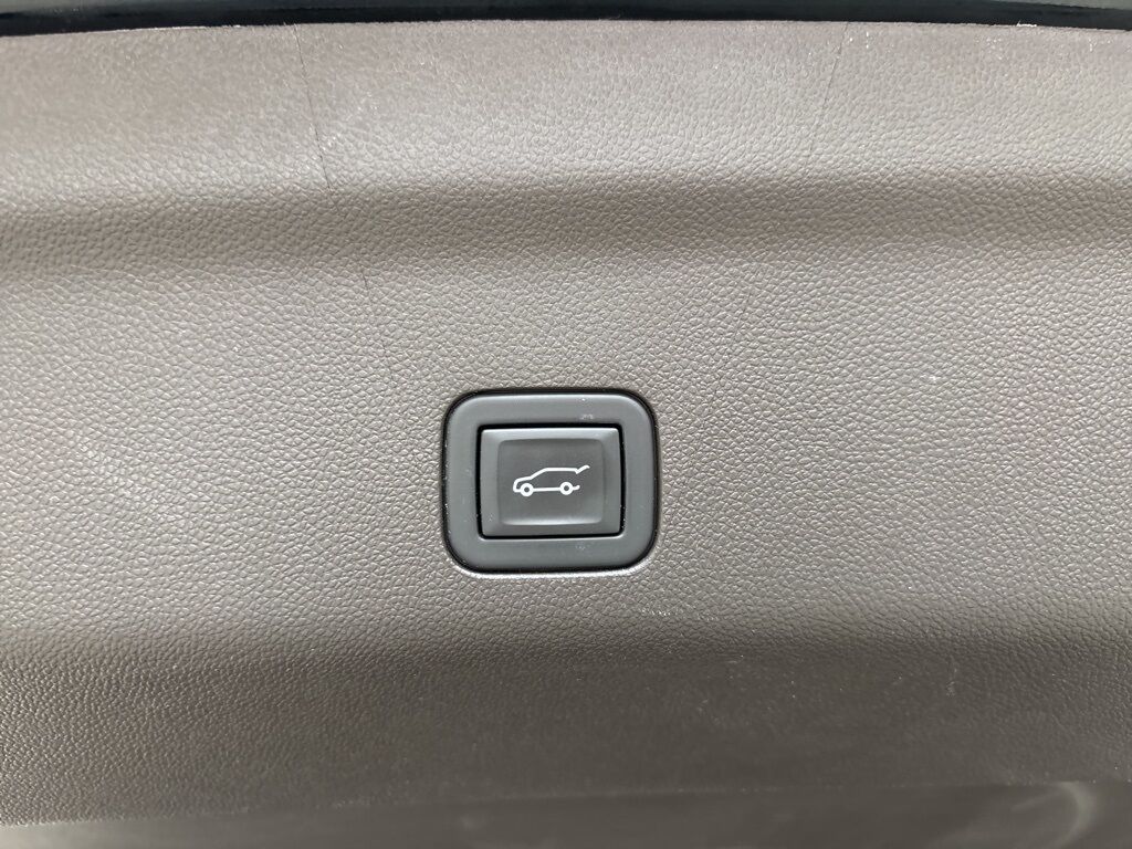 2023 GMC Yukon Denali 4WD 7 Passenger Minocqua WI