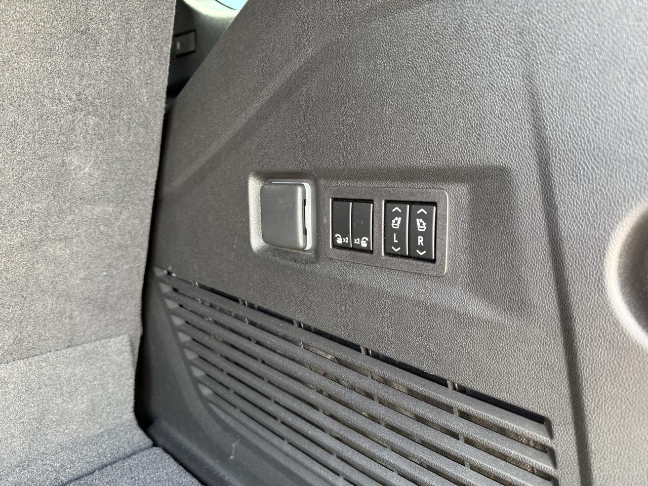 2023 GMC Yukon Denali Crestwood KY