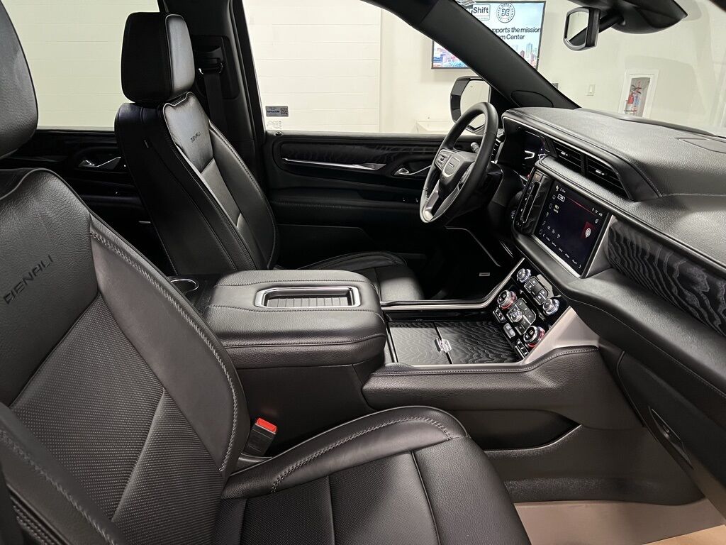 2023 GMC Yukon Denali Highlands Ranch CO