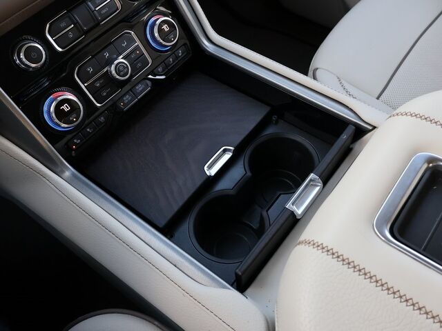 2023 GMC Yukon Denali Oshkosh WI 2023 GMC Yukon Denali Oshkosh WI