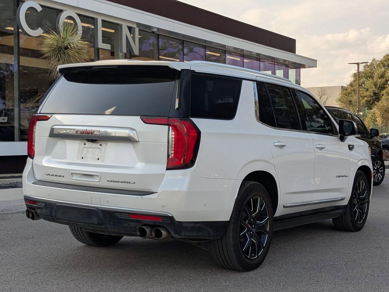2023 GMC Yukon Denali