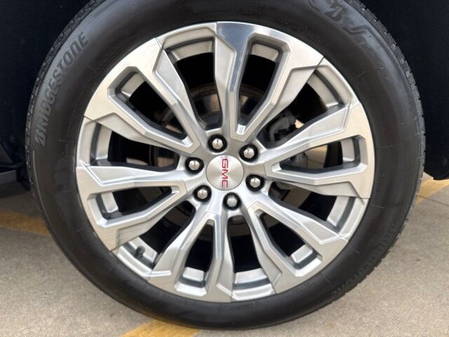 2023 GMC Yukon Denali Springfield IL 2023 GMC Yukon Denali Springfield IL