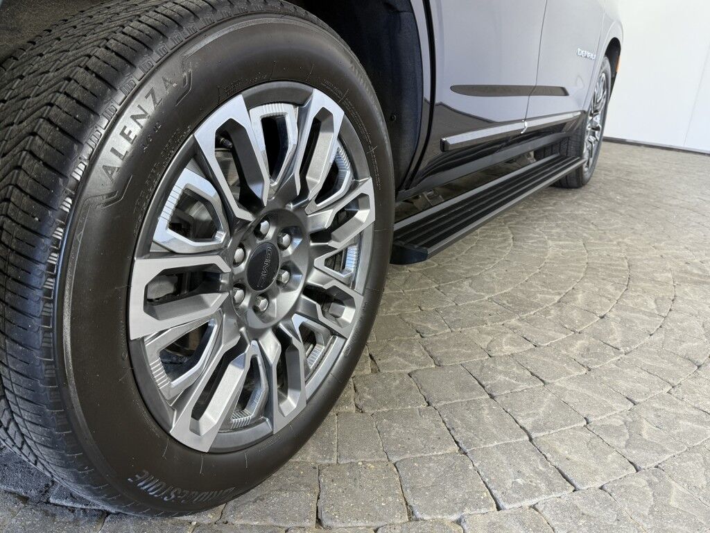 2023 GMC Yukon Denali Ultimate 4x4 Maumee OH