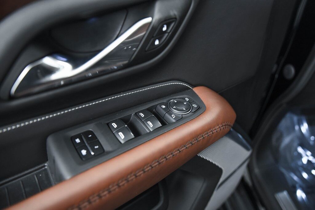 2023 GMC Yukon Denali Ultimate AKRON OH