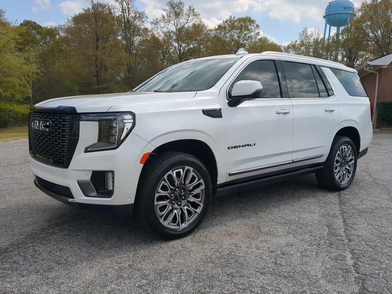 2023 GMC Yukon Denali Ultimate Winder GA
