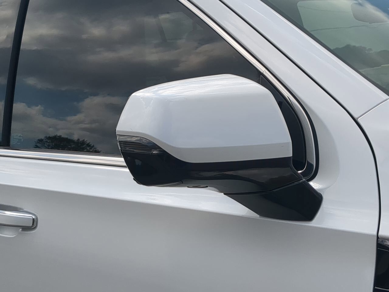 2023 GMC Yukon Denali Ultimate Winder GA