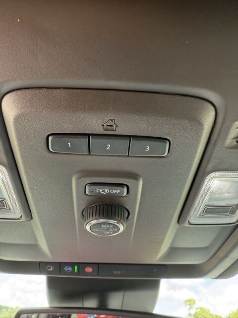 2023 GMC Yukon SLT  TX