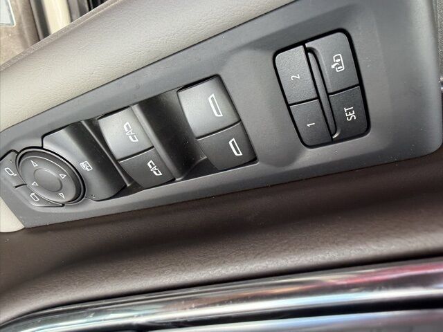 2023 GMC Yukon SLT  TX