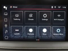 2023 GMC Yukon SLT 4WD 7 Passenger Fond du Lac WI