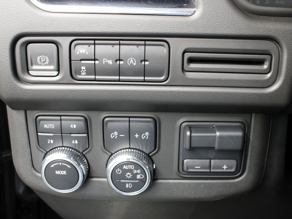 2023 GMC Yukon SLT 4WD 7 Passenger Fond du Lac WI