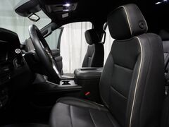 2023 GMC Yukon SLT 4WD 8 Passenger Fond du Lac WI