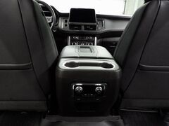 2023 GMC Yukon SLT 4WD 8 Passenger Fond du Lac WI