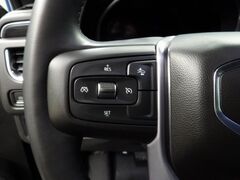 2023 GMC Yukon SLT 4WD 8 Passenger Fond du Lac WI