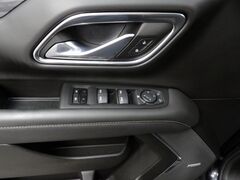 2023 GMC Yukon SLT 4WD 8 Passenger Fond du Lac WI