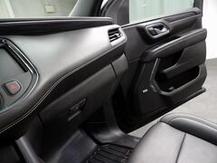 2023 GMC Yukon SLT 4WD 8 Passenger Fond du Lac WI