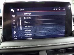 2023 GMC Yukon SLT 4WD 8 Passenger Fond du Lac WI