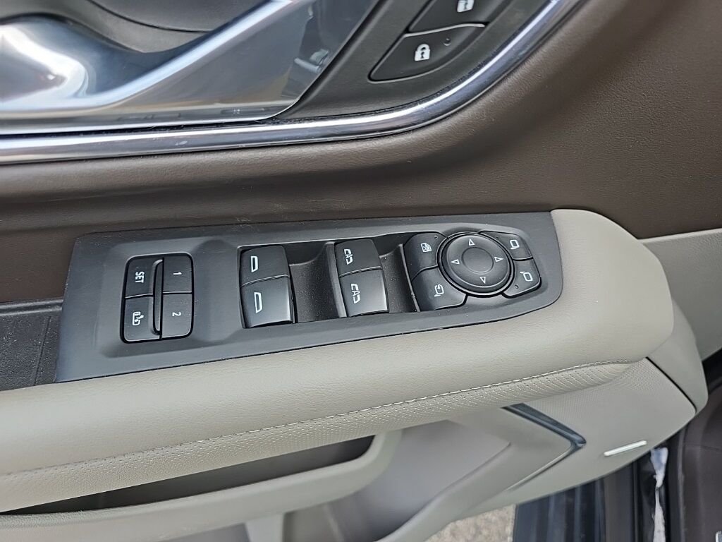 2023 GMC Yukon SLT 4WD 8 Passenger Minocqua WI