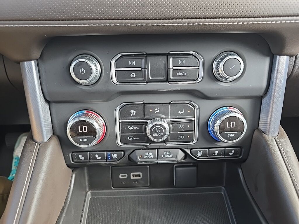 2023 GMC Yukon SLT 4WD 8 Passenger Minocqua WI