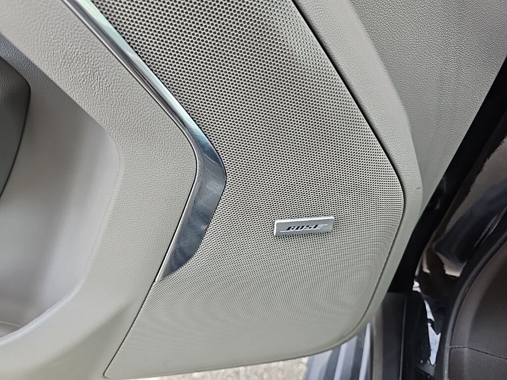 2023 GMC Yukon SLT 4WD 8 Passenger Minocqua WI