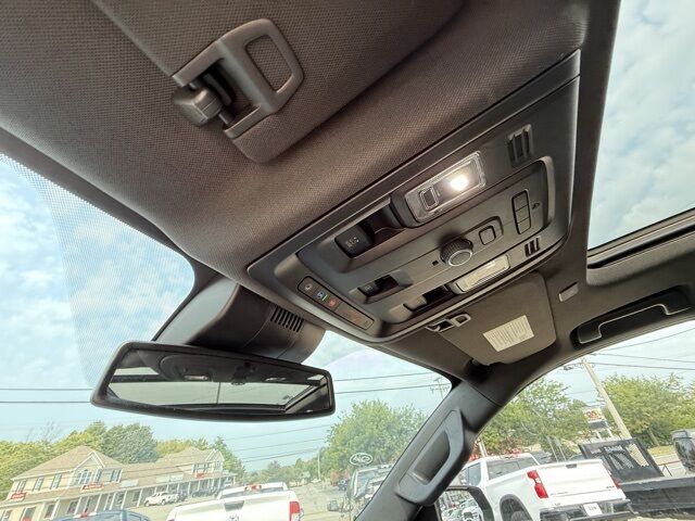 2023 GMC Yukon SLT Crestwood KY