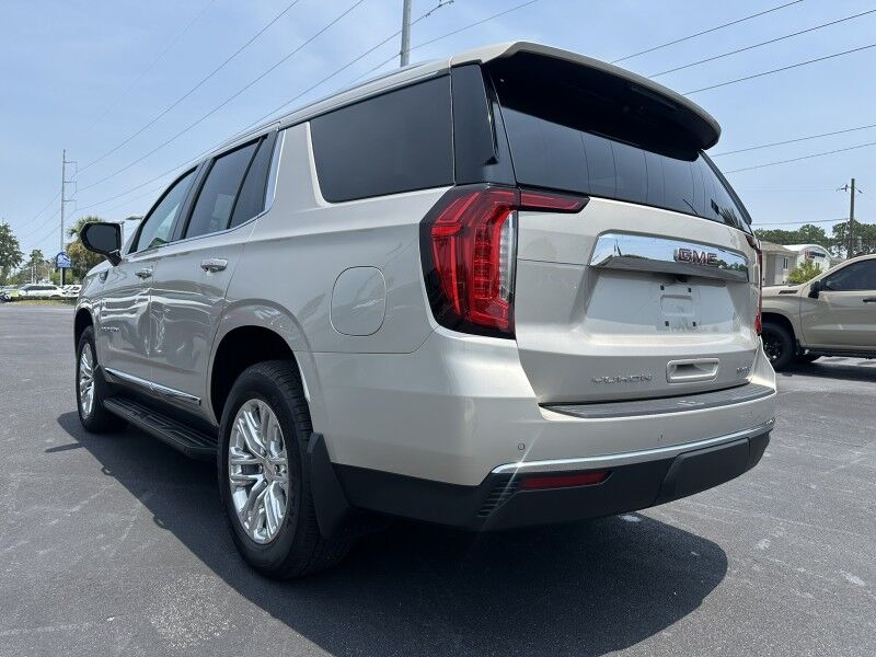 2023 GMC Yukon SLT