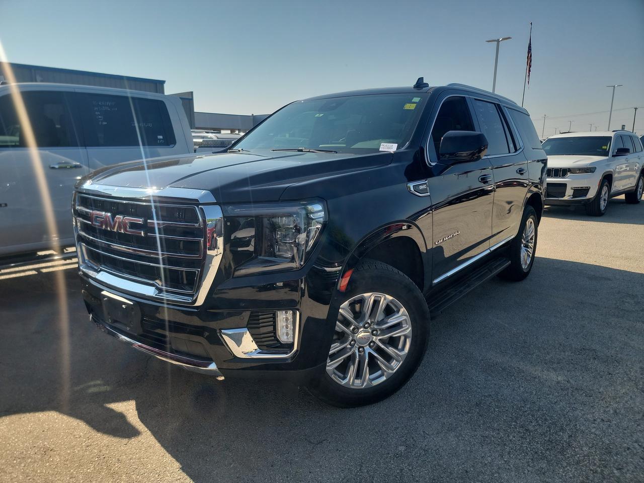 2023 GMC Yukon SLT