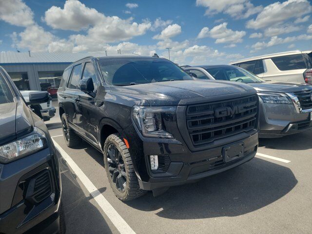 2023 GMC Yukon SLT Castroville TX